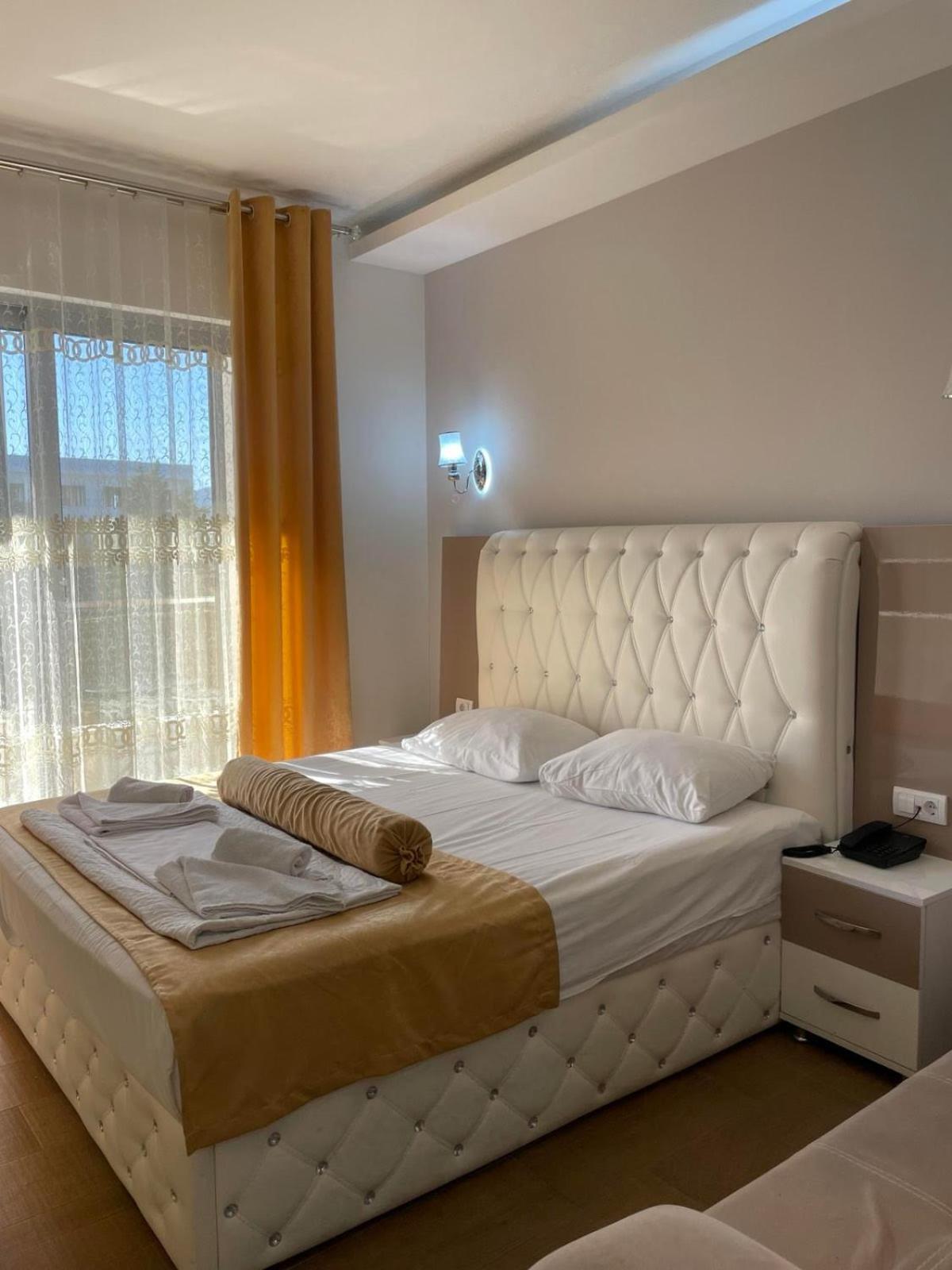 Hotel Hoti II Rizo Ulcinj Velika Plaza ภายนอก รูปภาพ